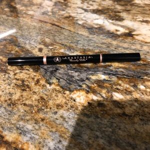 Anastasia Beverly Hills Brow definer